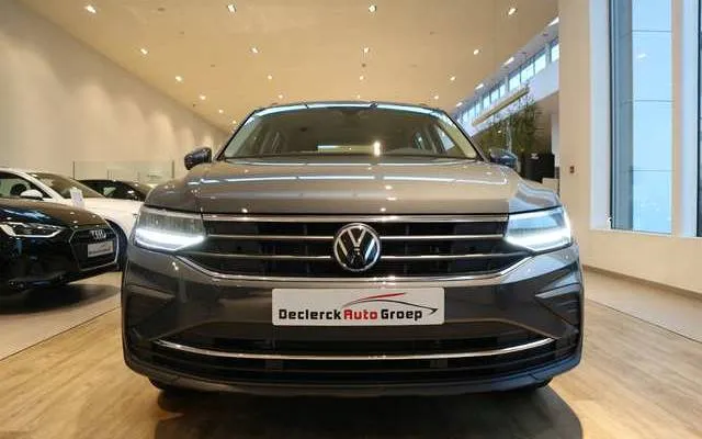 Volkswagen Tiguan 1.5TSI 150PK 6V*NIEUW MODEL*STOCK & TOPPRIJS! Image 5