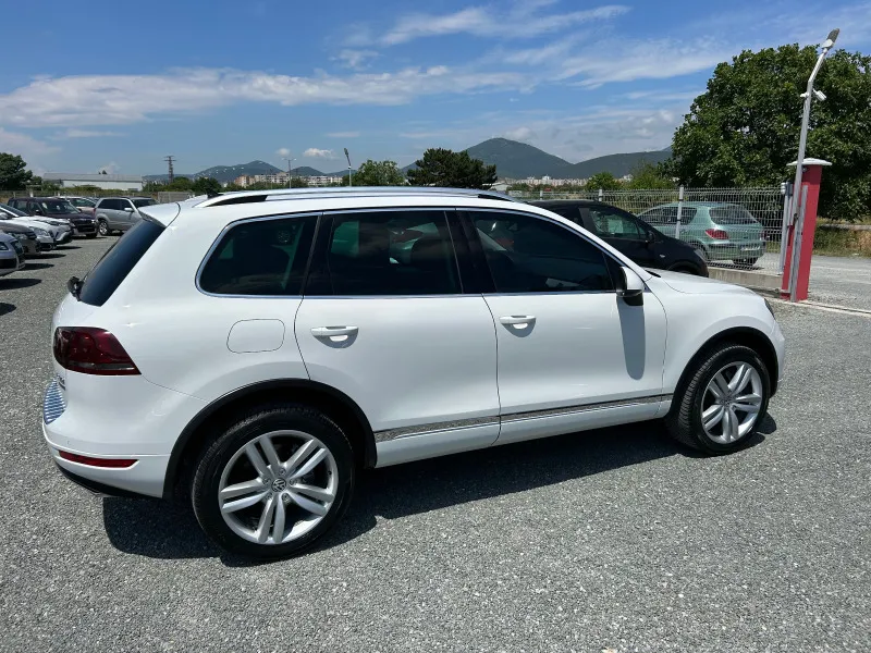 Volkswagen Touareg (KATO НОВА) Image 5