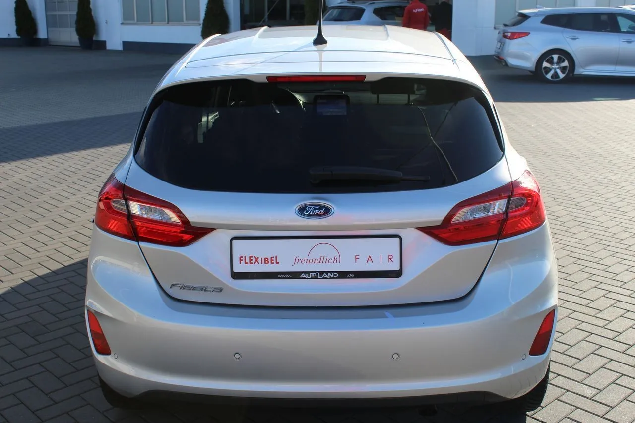 Ford Fiesta 1.1 Sitzheizung Tempomat...  Image 5