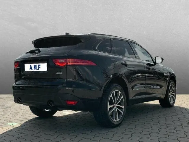 JAGUAR F-Pace 2.0 250 CV AWD aut. R-Sport Image 4